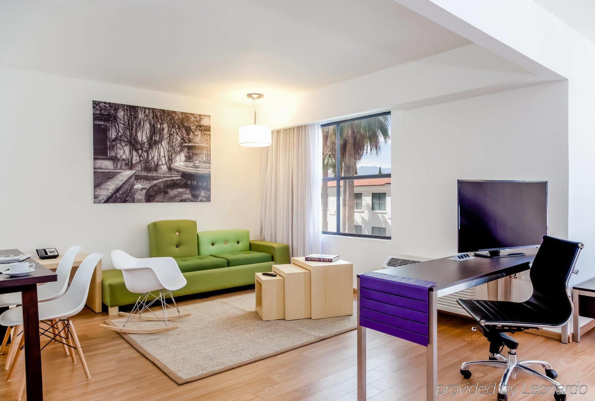 Fiesta Inn Saltillo Pokoj fotografie